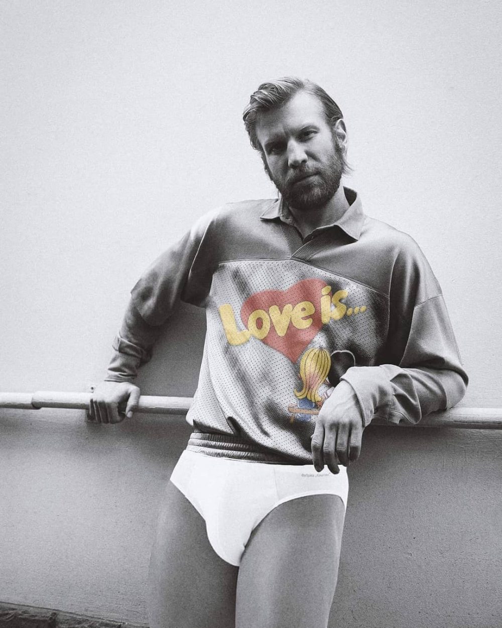 Без стыда и без табу? Психолог о домашней наготе и детях на примере истории Ивана Дорна